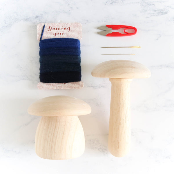 Clover Japan - Wooden Darning Mushroom kit with Clover Darning needles and  darning thread