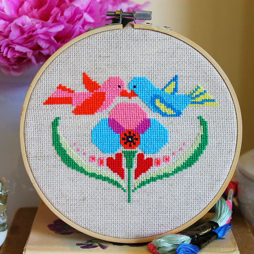 Stamped Cross Stitch Kit, Colorful Parrots, Embroidery Patterns