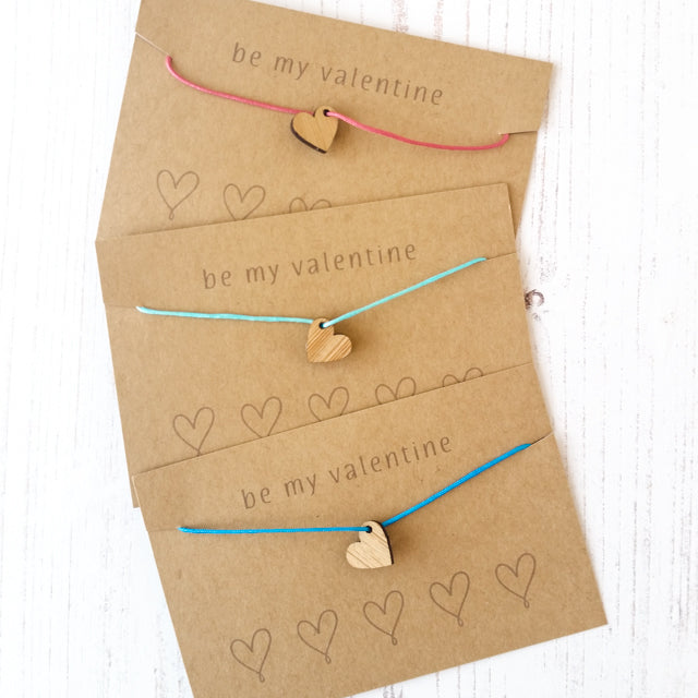 Easy DIY heart friendship bracelet for Valentine's Day