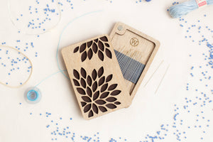 Wooden Magnetic Needle Case - Chrysanthemum