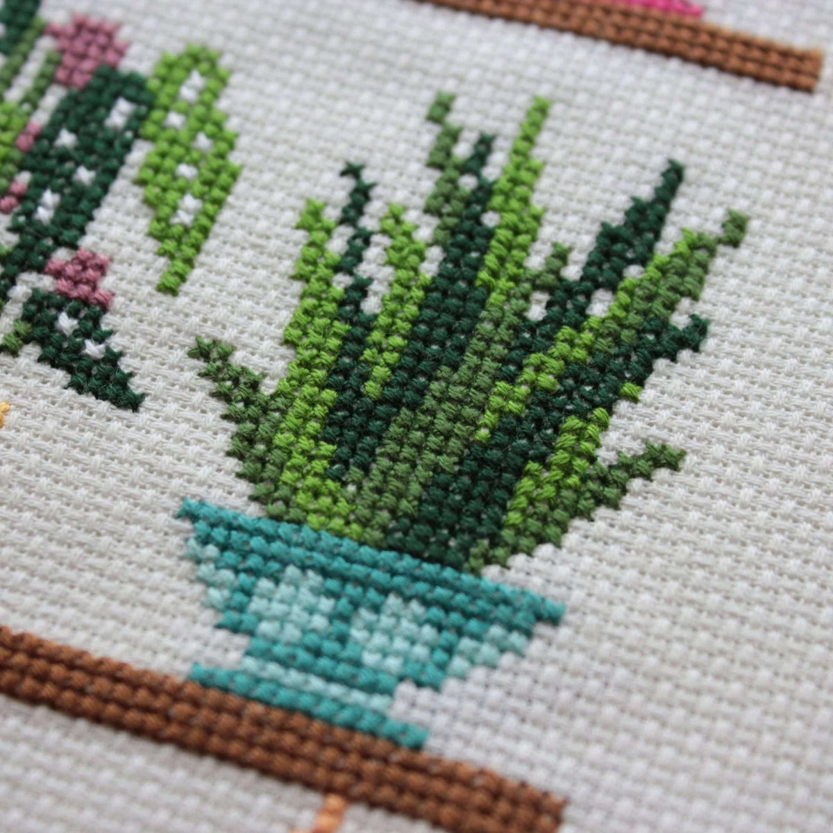Homey Houseplants V1 Cross Stitch Kit