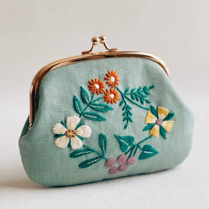 Vintage Floral Purse Kit (#ZW4754)-Stitched Modern