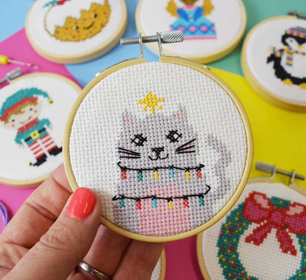 Mini Cross Stitch Kit - Christmas Kitty