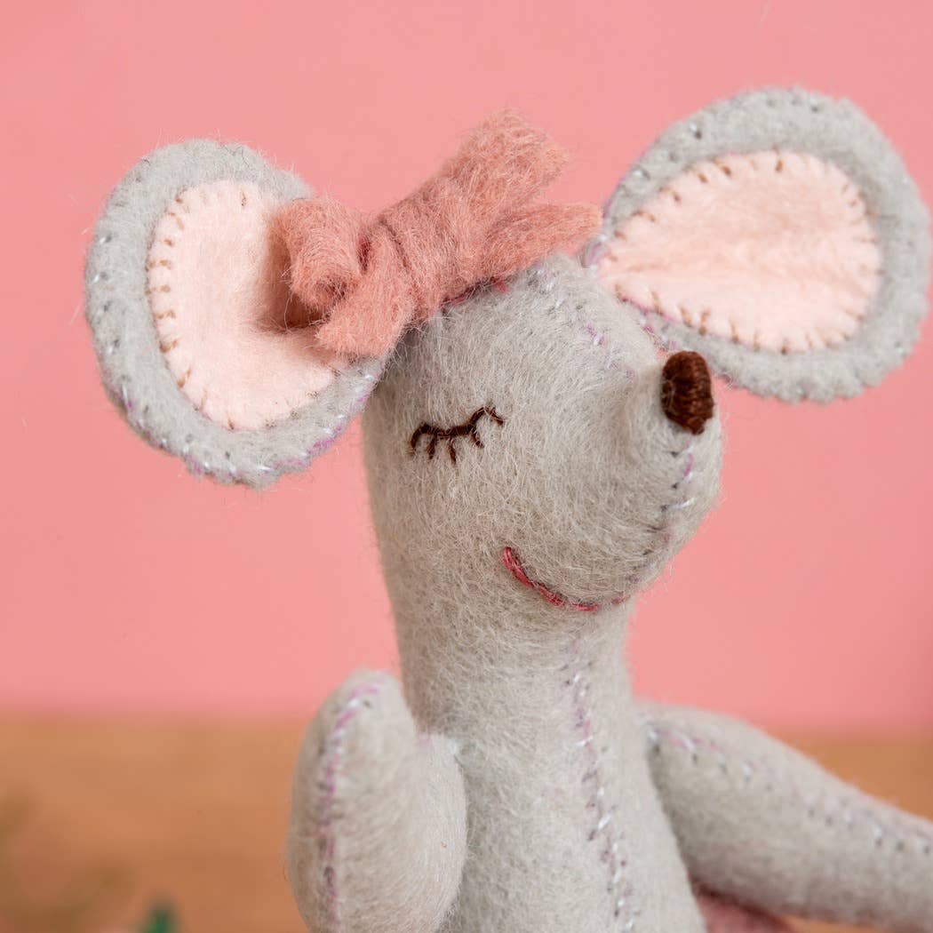 Felt Craft Mini Kit - Little Mouse the Ballet Dancer