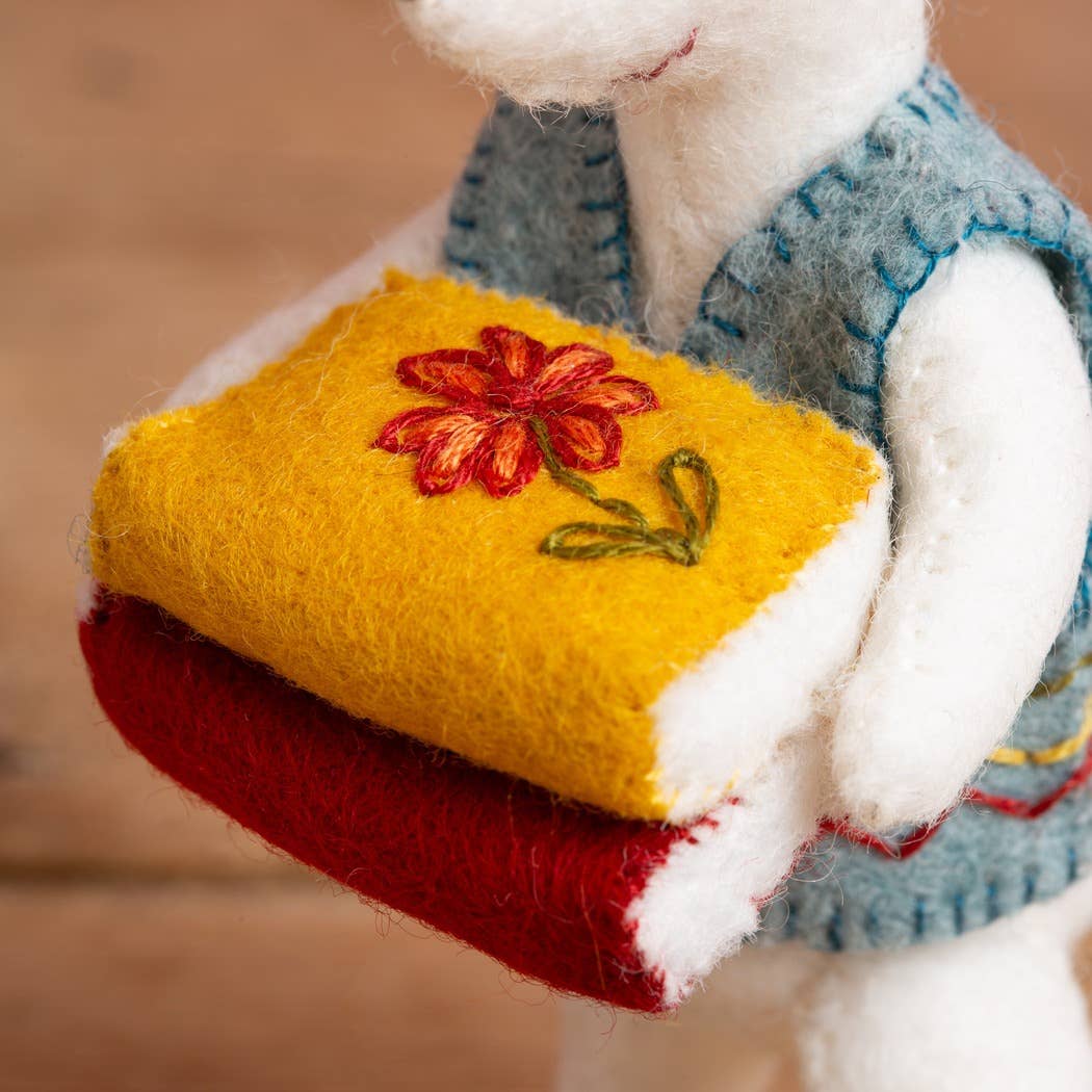 Felt Craft Mini Kit - Little Mouse the Librarian