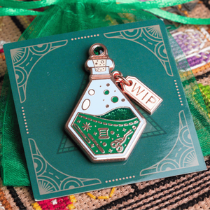 Stitchy Potion Bottle Needle Minder - Green