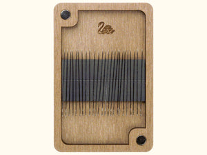 Wooden Magnetic Needle Case - Chrysanthemum