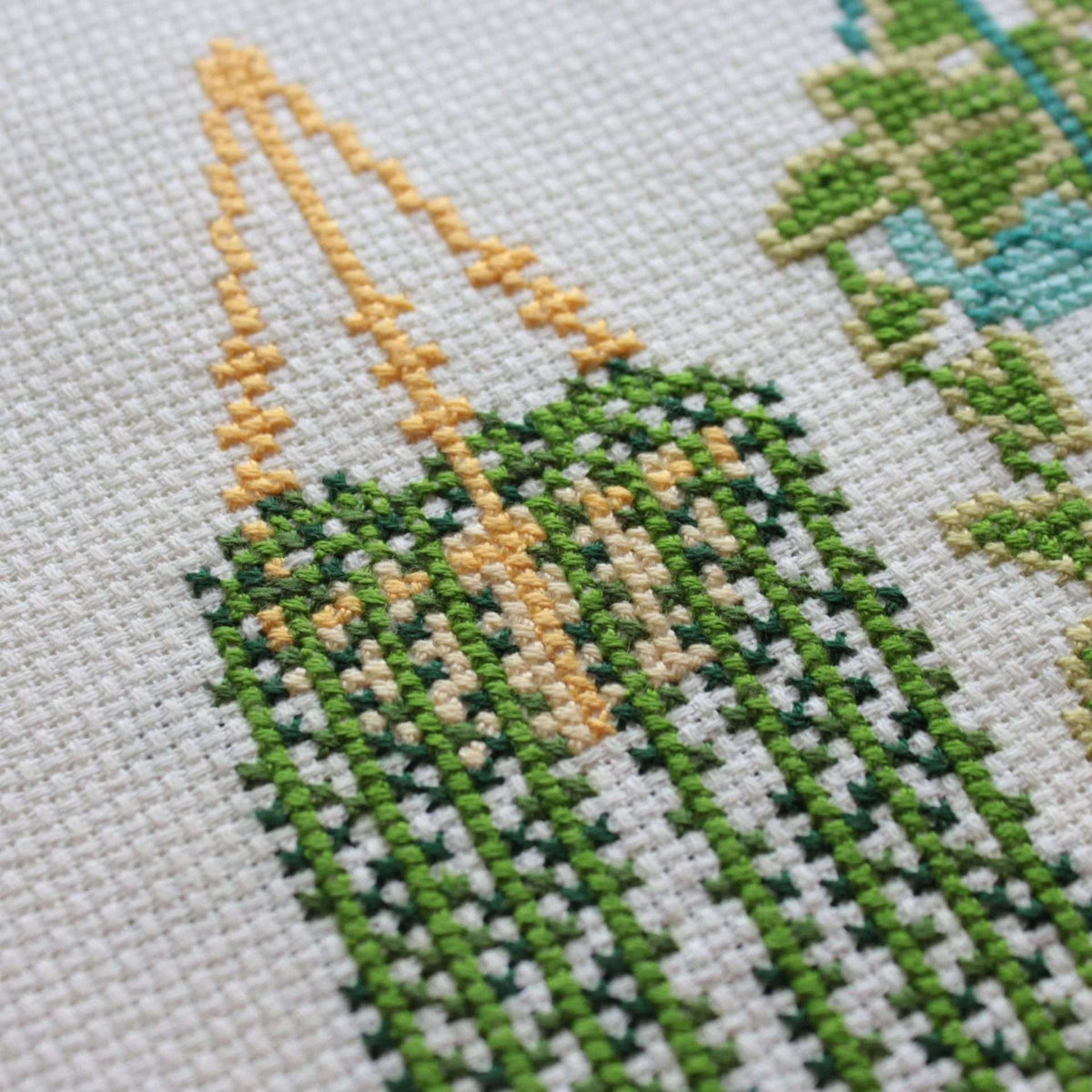 Homey Houseplants V1 Cross Stitch Kit