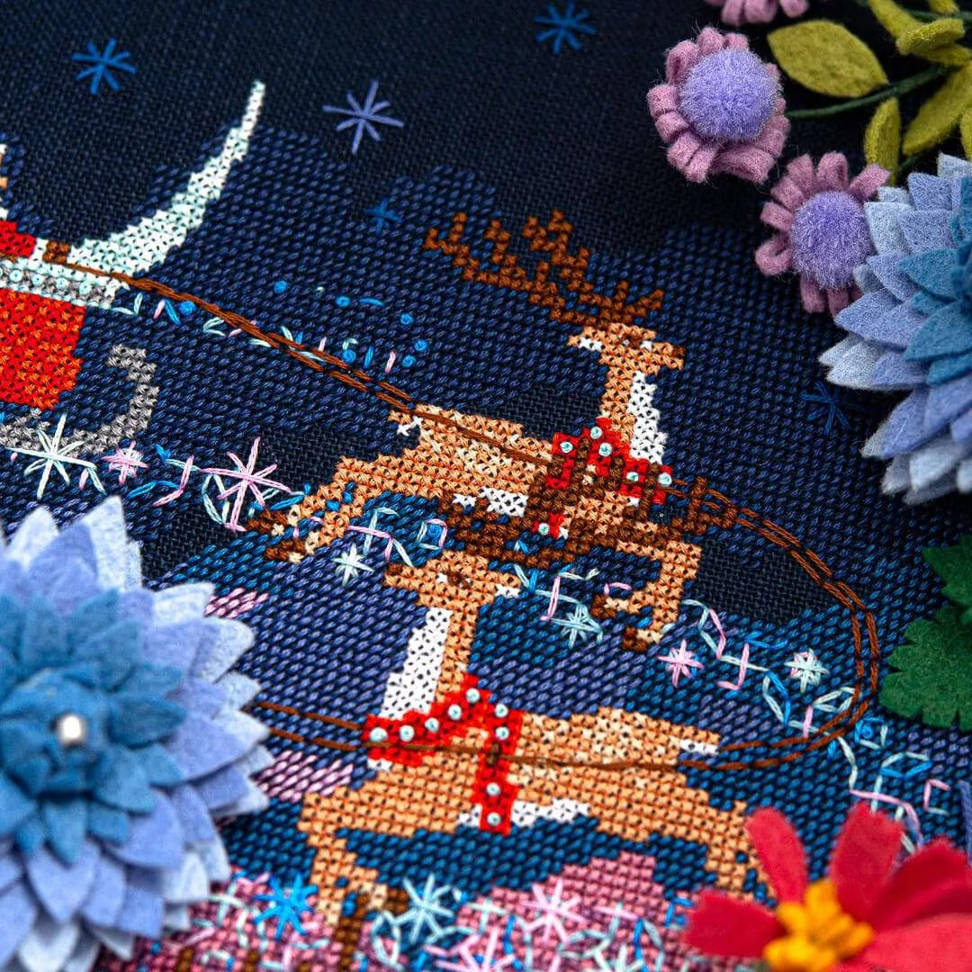 Santa&#39;s Moonlit Ride Cross Stitch Pattern