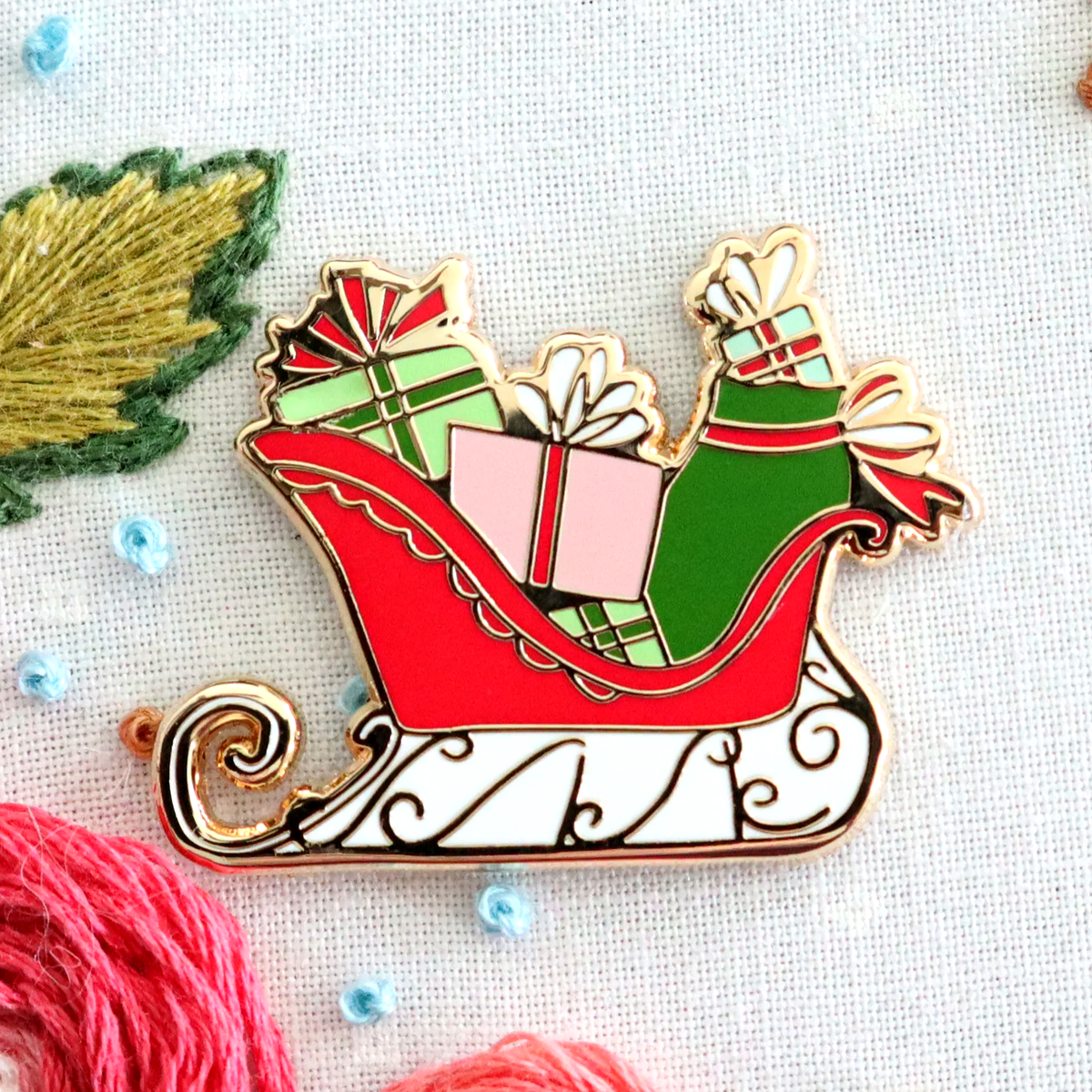 Santa's Sleigh Needle Minder