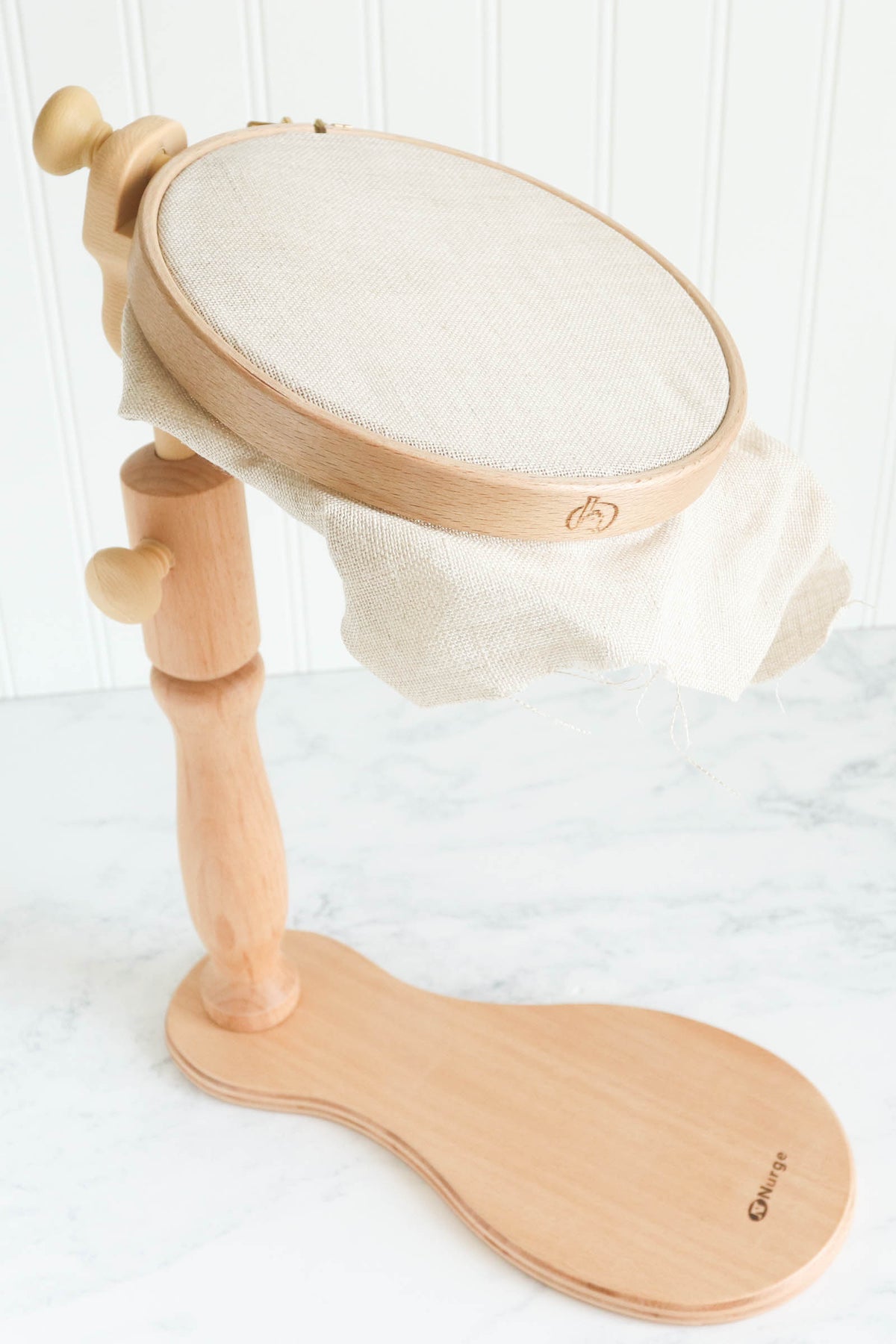 Adjustable Embroidery Hoop Seat Stand