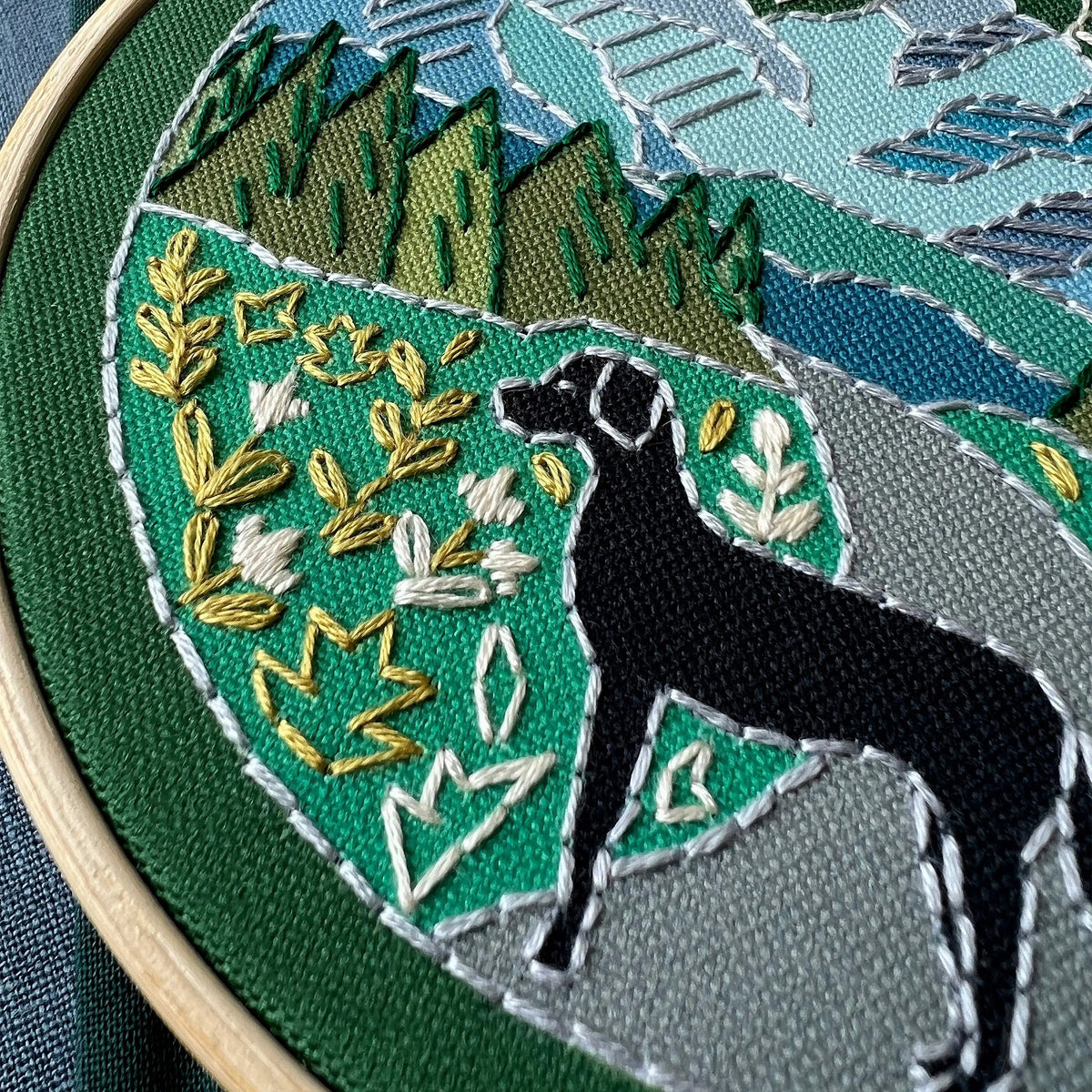 Trail Dog Hand Embroidery Kit