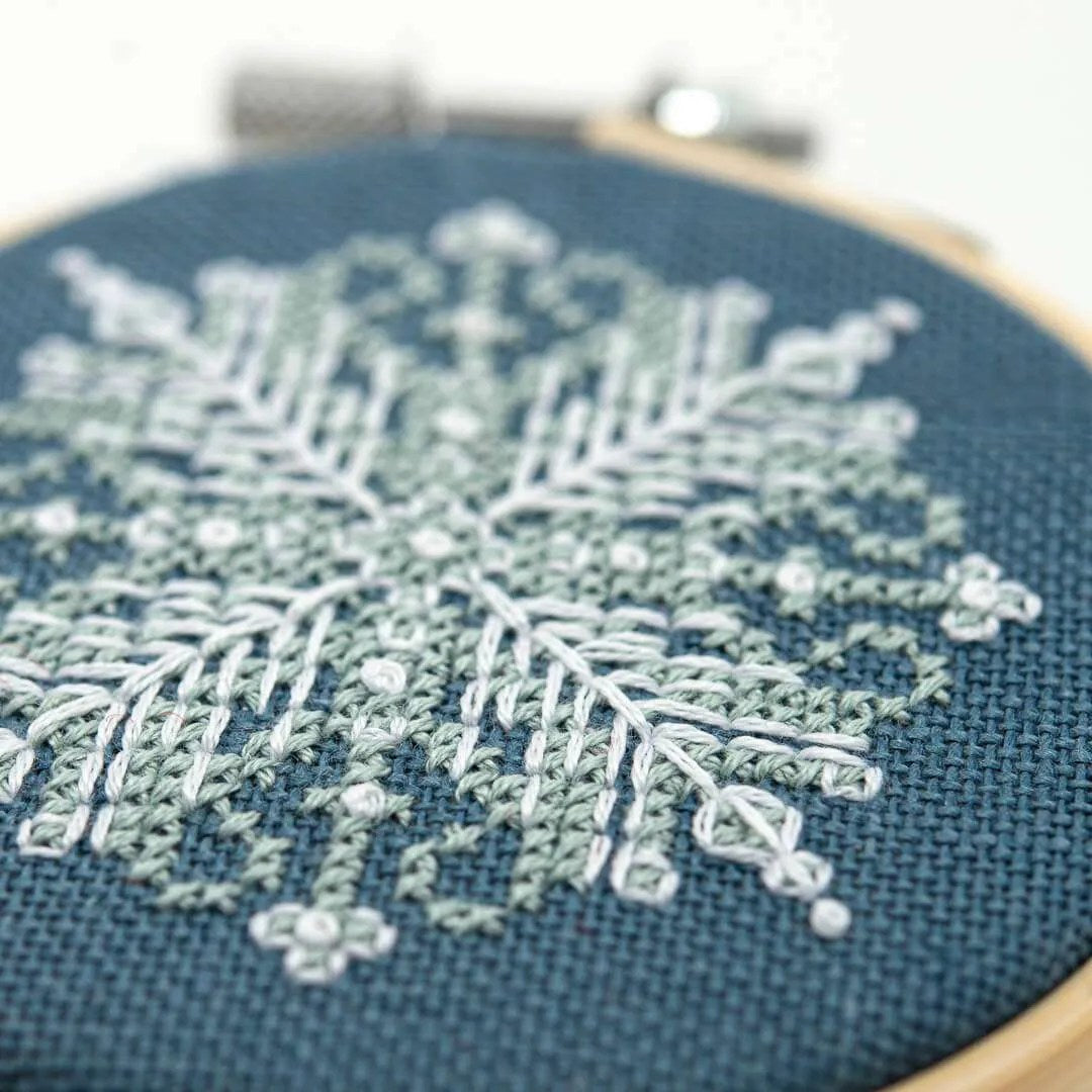 Mini Snowflake Ornaments Cross Stitch Pattern