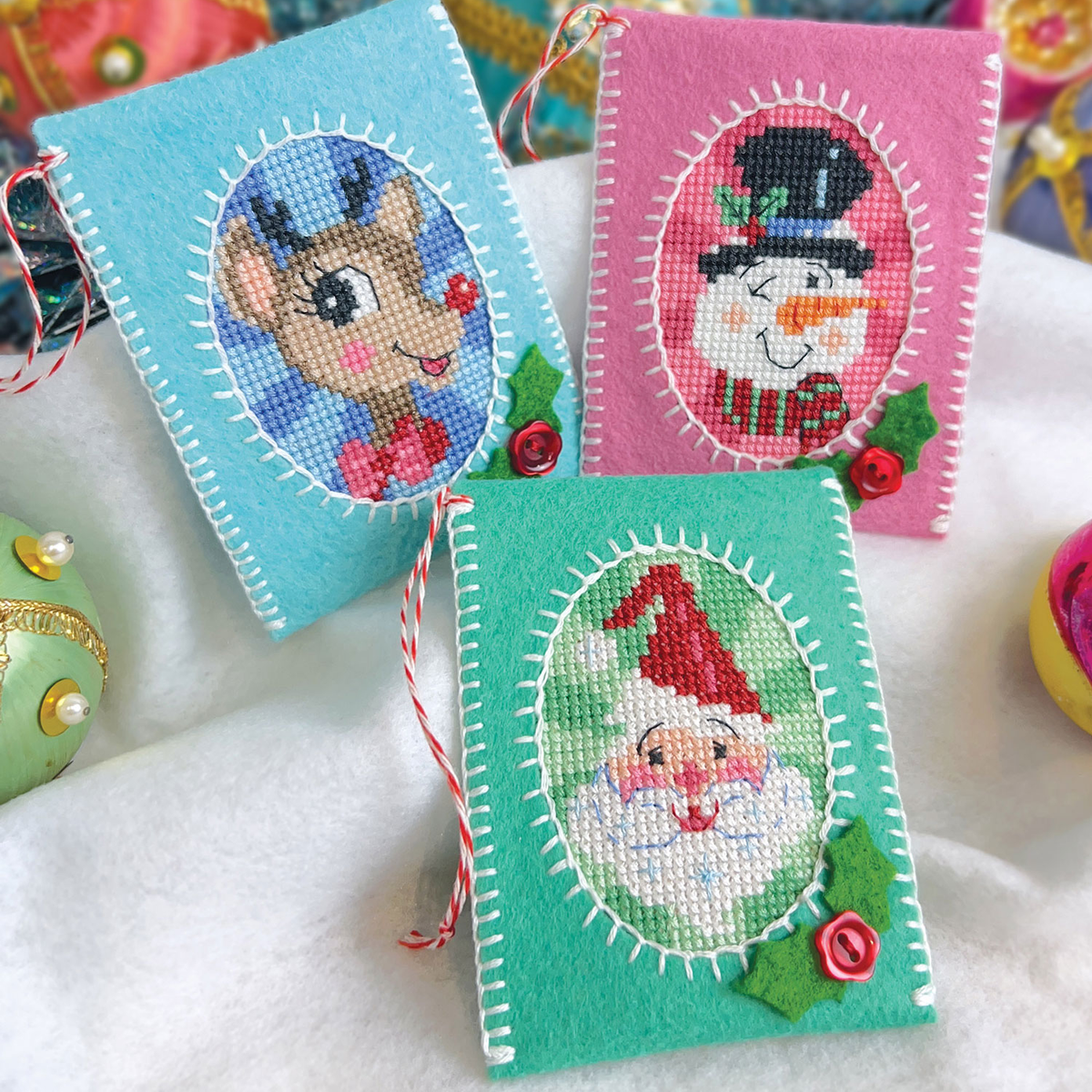 Christmas Cameos Cross Stitch Kit