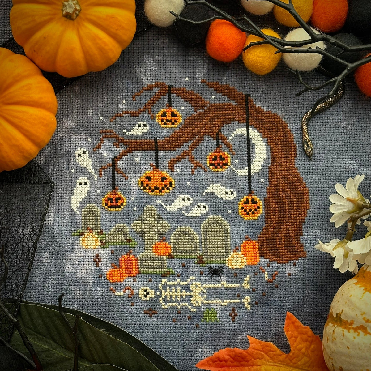 Pumpkin Night Cross Stitch Pattern