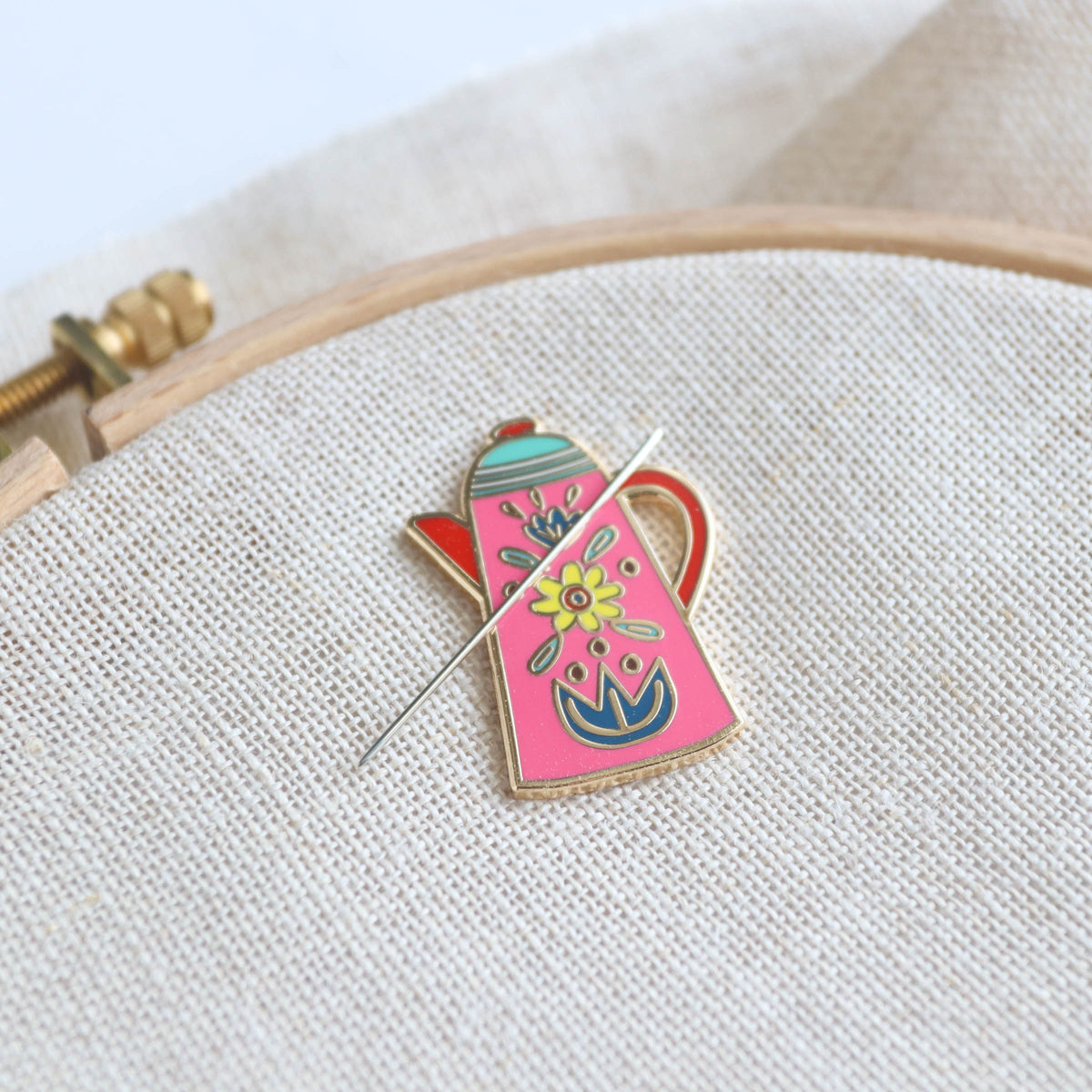 Pink Teapot Magnetic Needle Minder