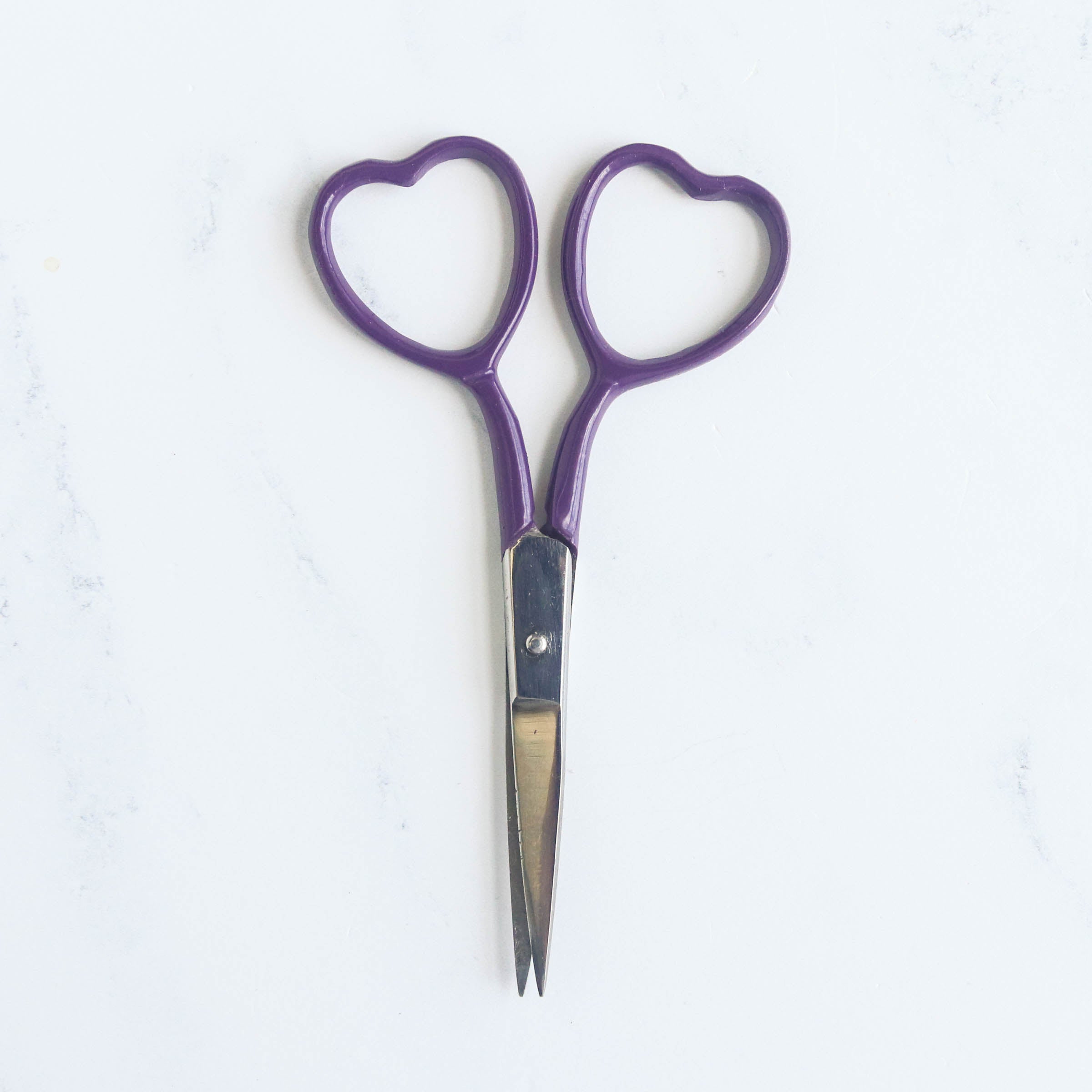 和洋裁材料 Asimetric Heart / GeazlaCutters Heart Embroidery Scissors - Stitched Modern