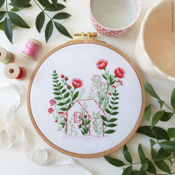 Between the Flowers Hand Embroidery Kit