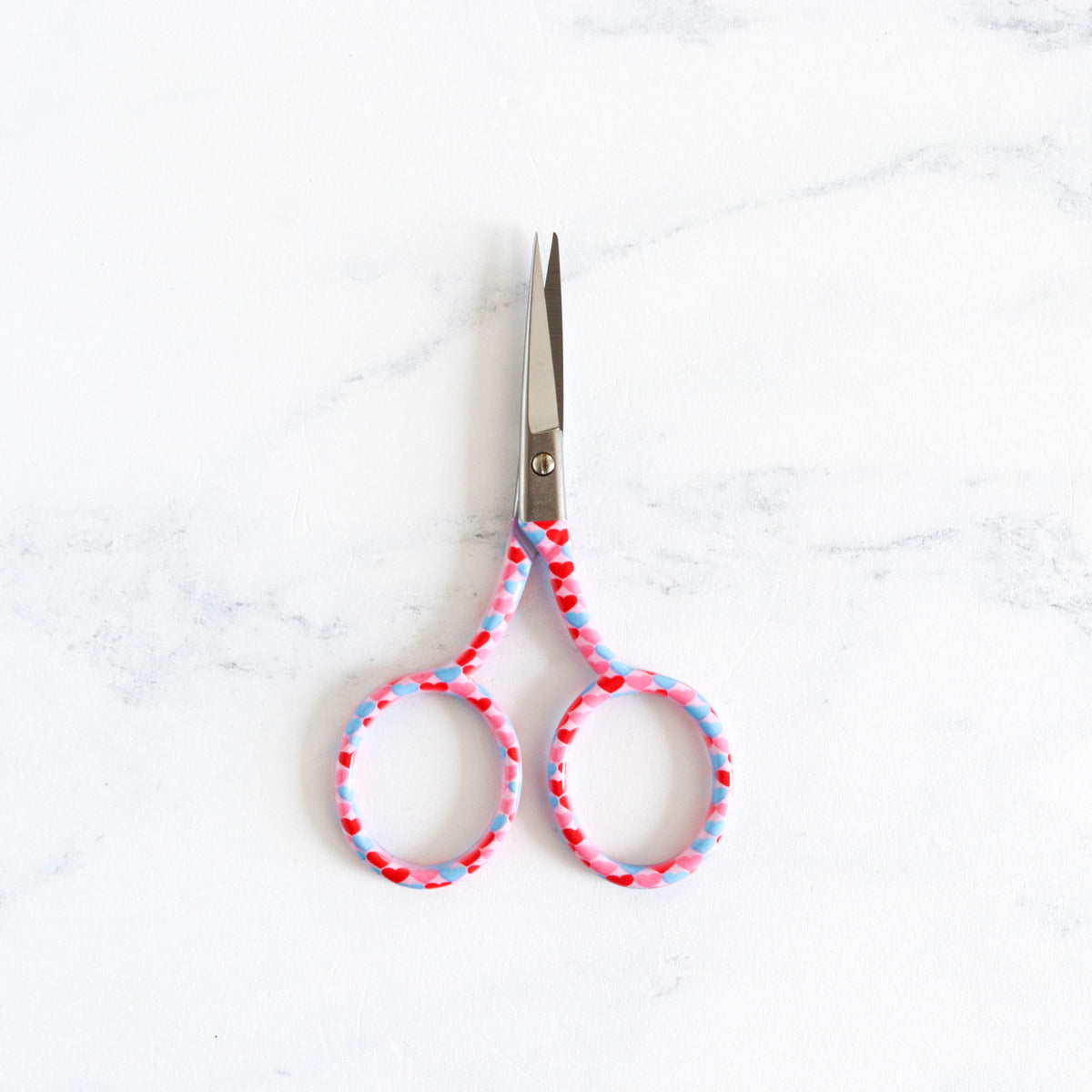 Patterned Embroidery Scissors - Red and Pink Hearts