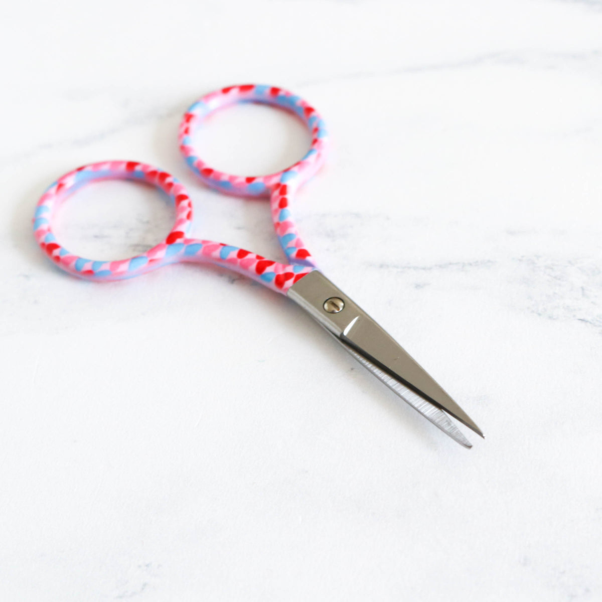 Patterned Embroidery Scissors - Red and Pink Hearts