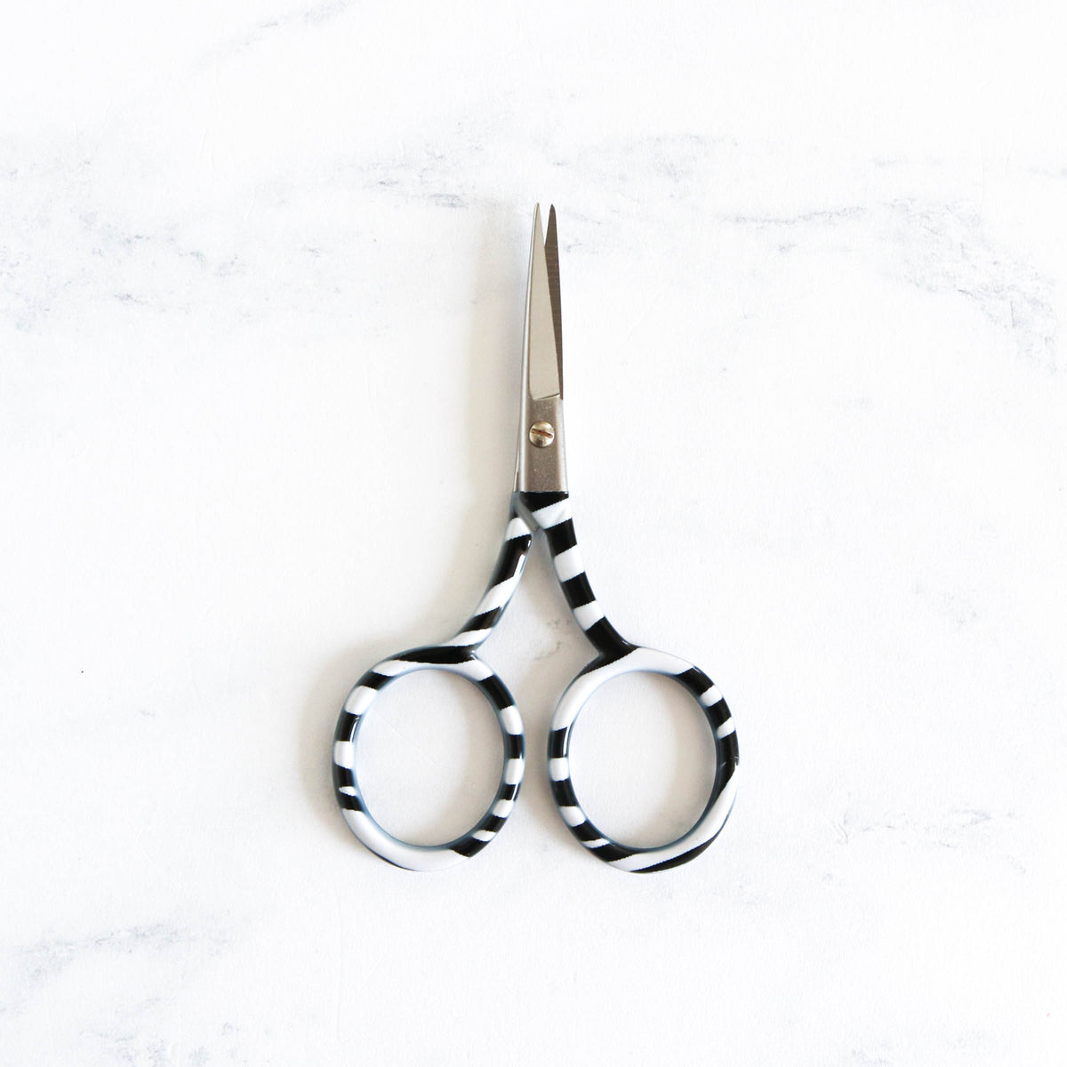 Patterned Embroidery Scissors - Zebra Black + White