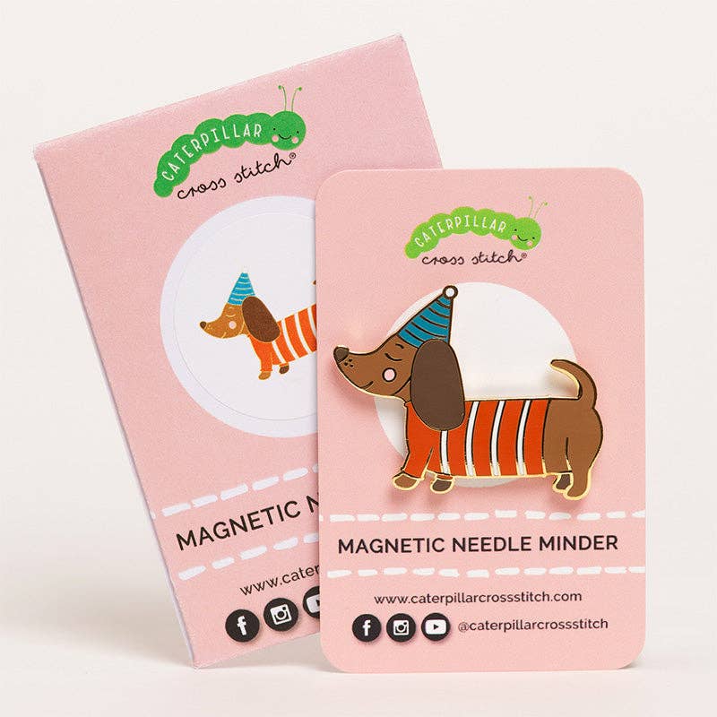 Sausage Dog Dachshund Magnetic Needle Minder - Stitched Modern