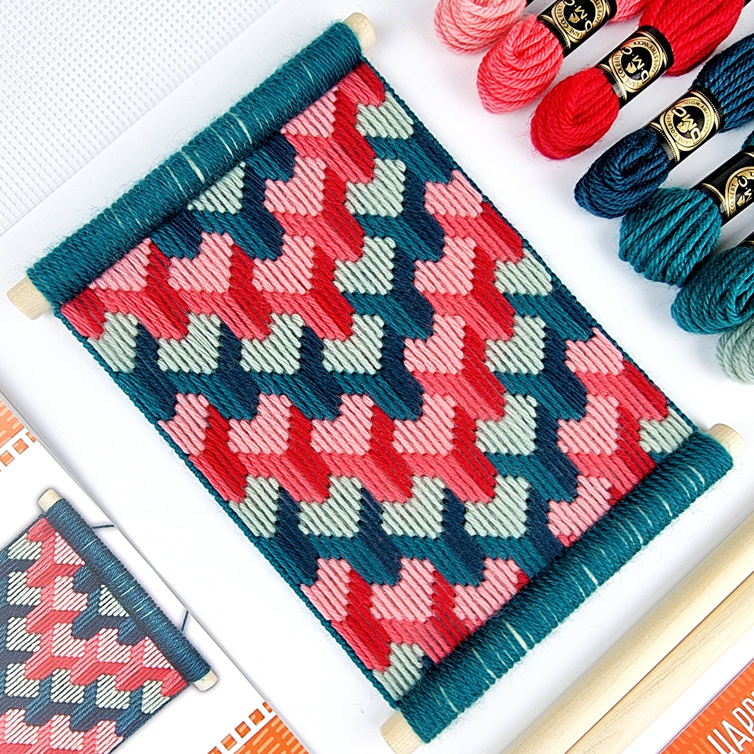 Bargello Tapestry SMALL Wall Hanging Craft Kit 