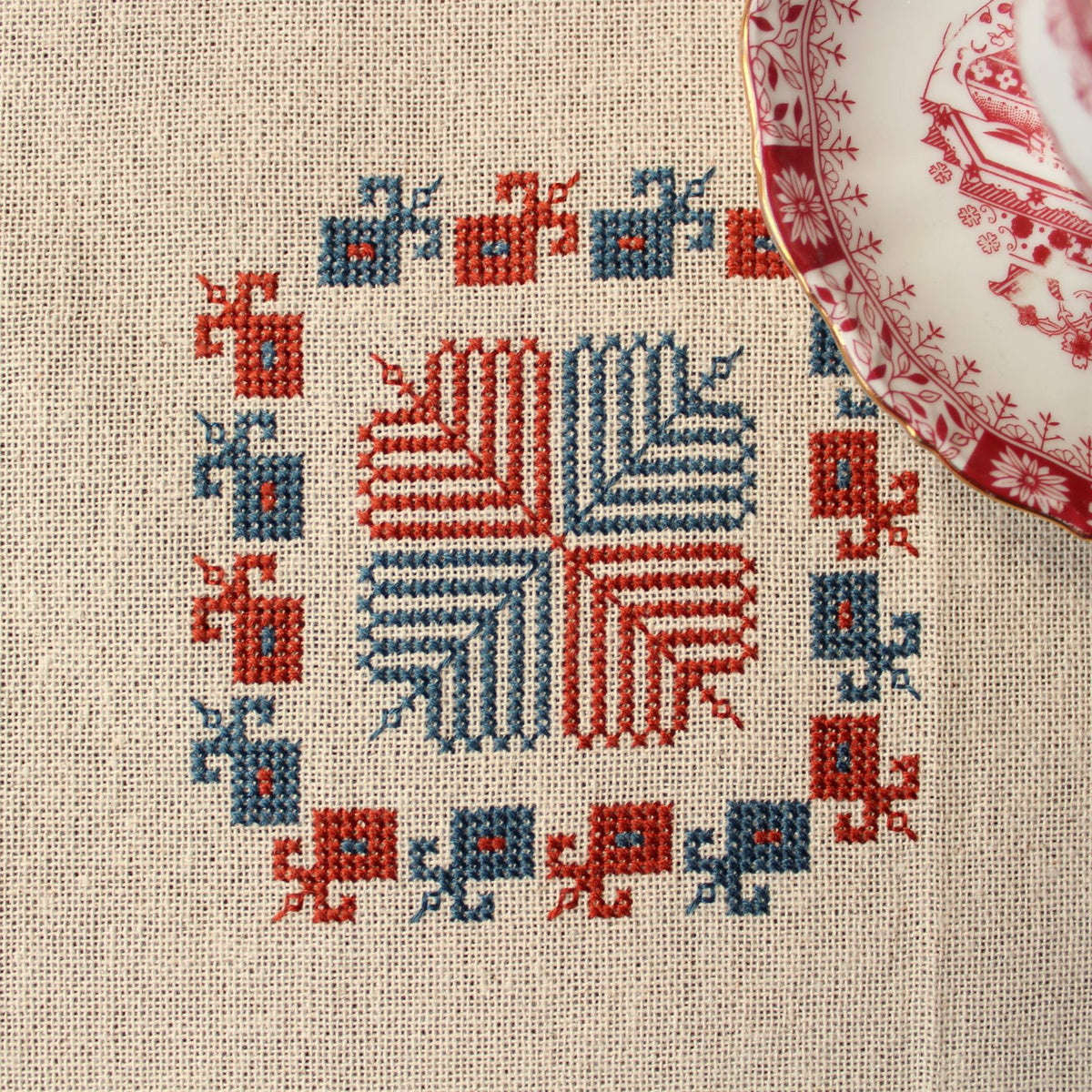 Mediterranean Folk Cross Stitch Kit - Dorian Leaves