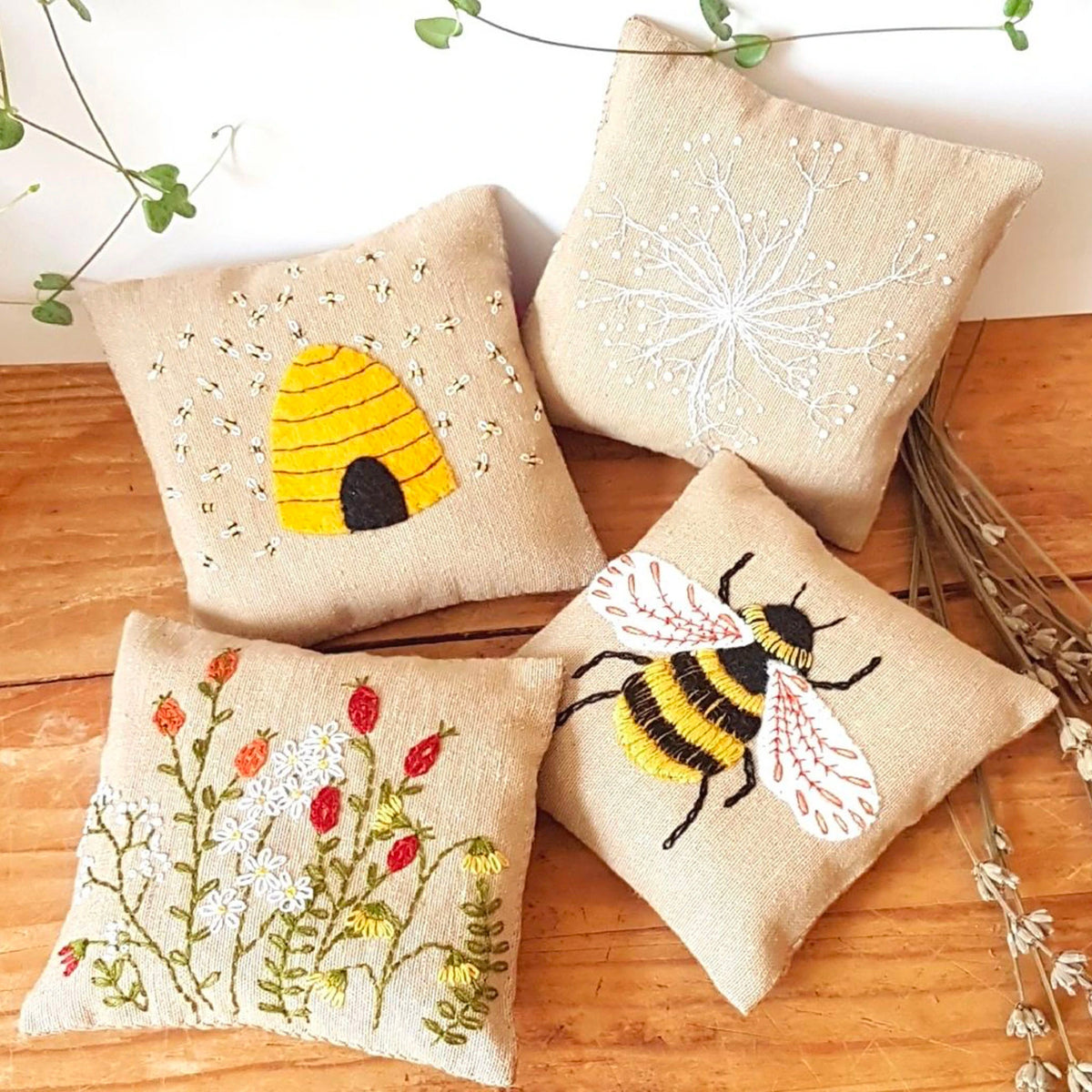 Linen Lavender Bags Hand Embroidery Kit - Bees
