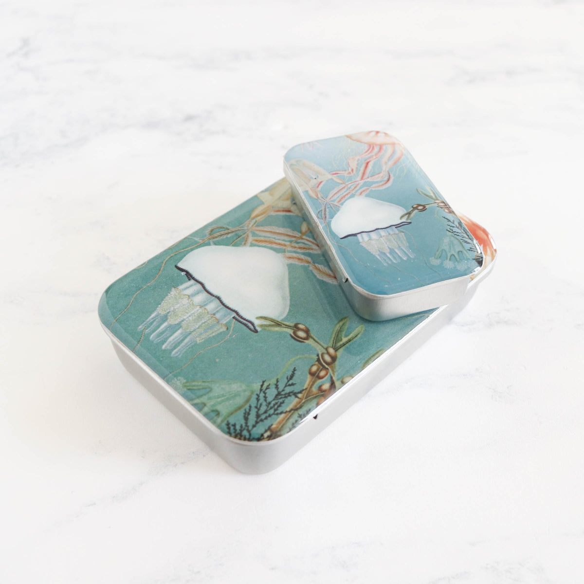 Vintage-Inspired Storage and Notions Tins - Jellyfish