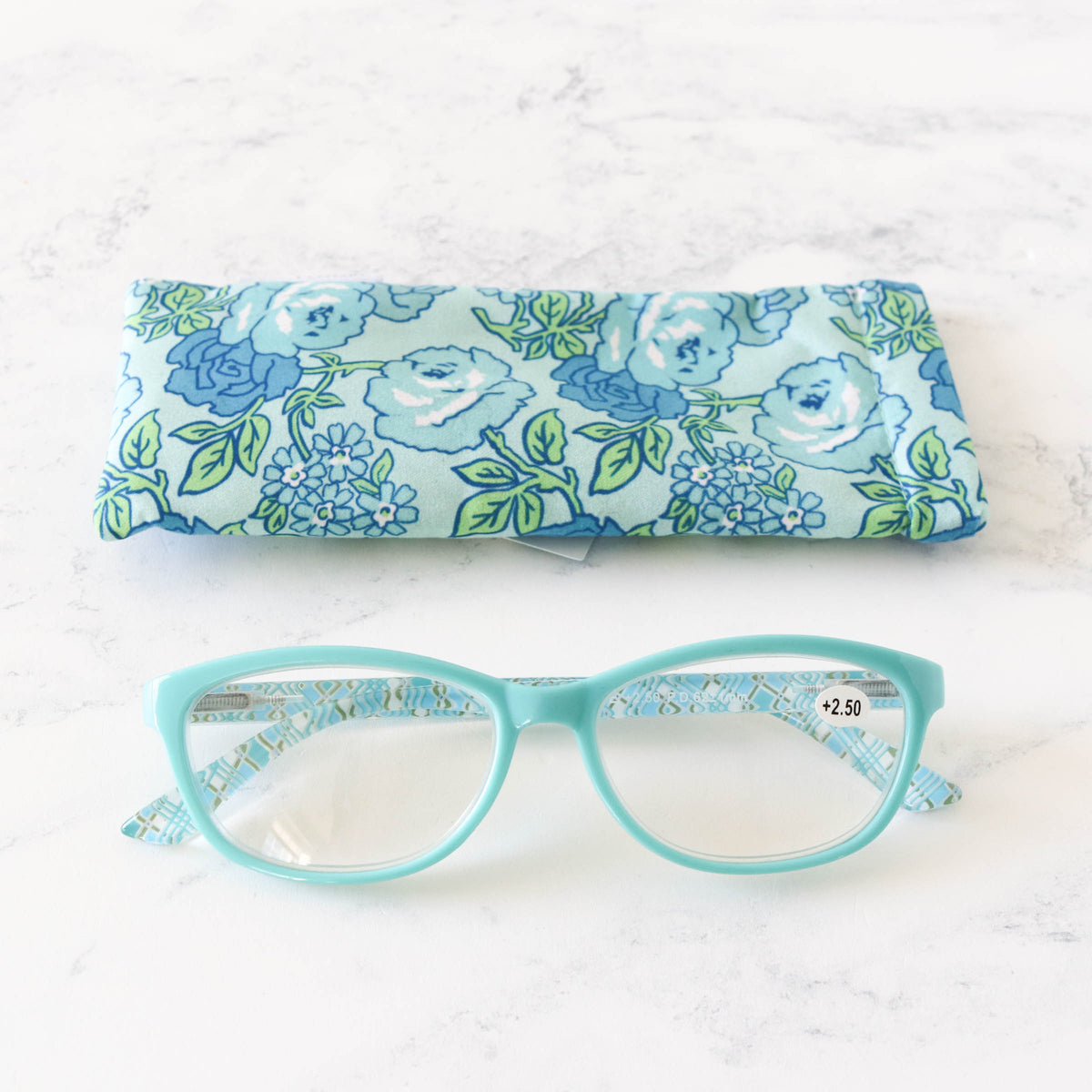 Stitchy Readers - Reading Glasses with Case