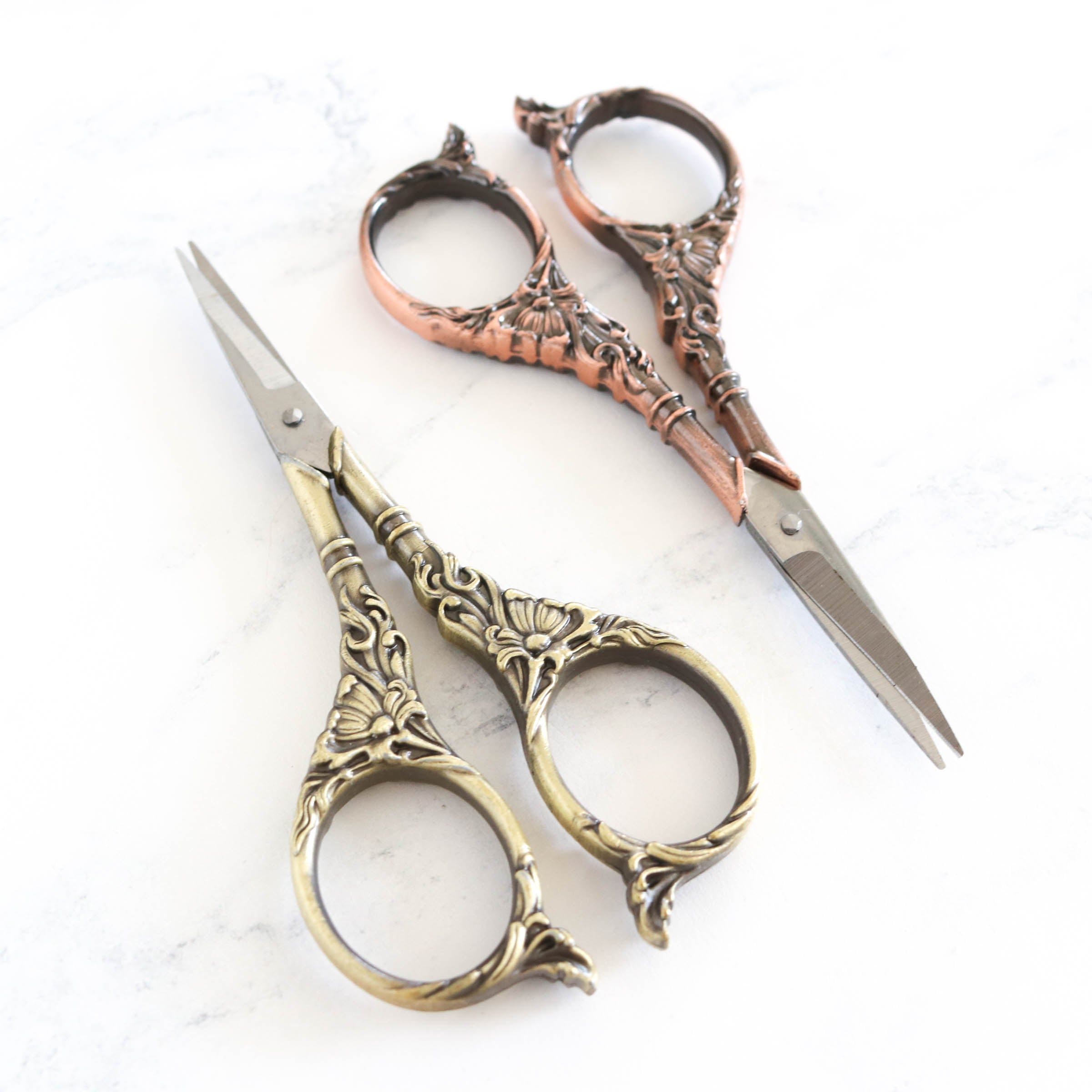 Left-handed embroidery scissors - Stitched Modern