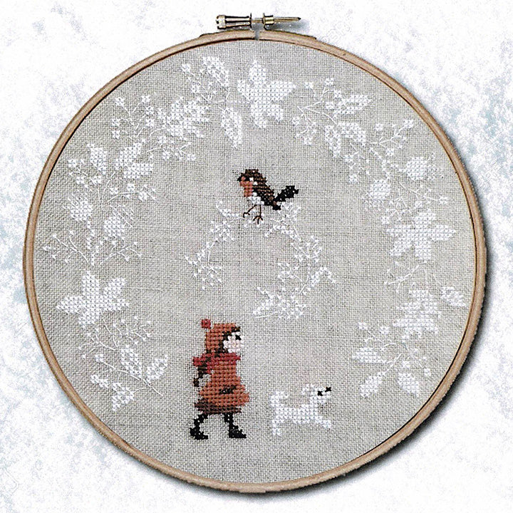 Red Robin and Snow Wreath Cross Stitch Pattern