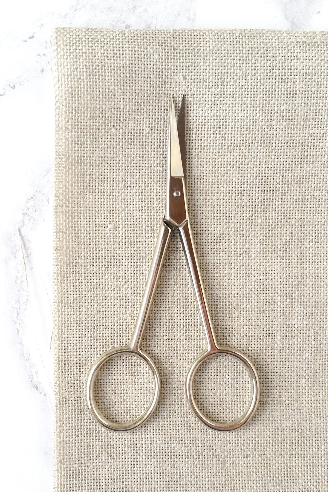 Classic long handled embroidery scissors