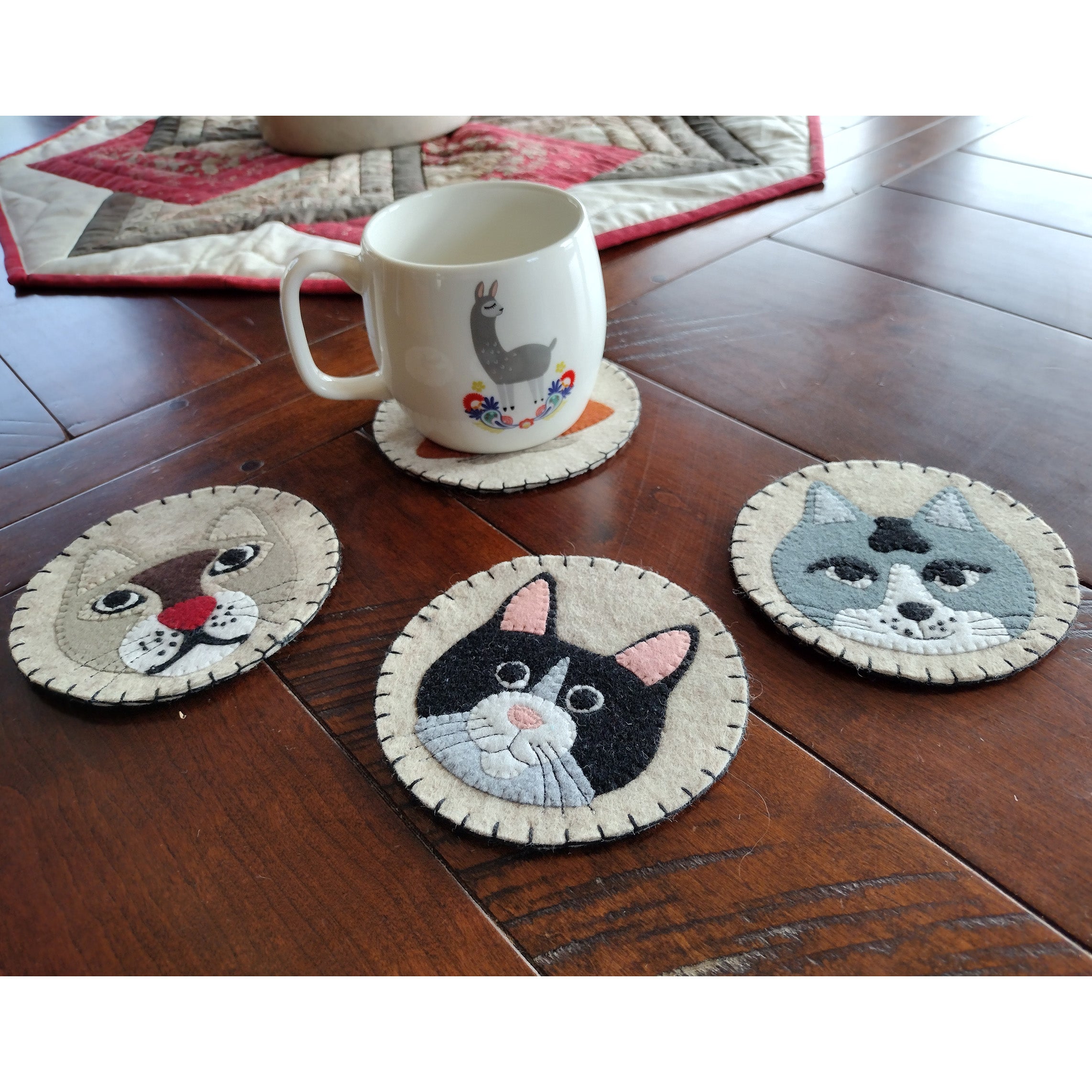 Handmade Felted Wool Cat Coasters for Desk and Table – Cute Kitten Cup Mat  Cat Coaster Set for Hot and Cold Beverages – Cats Drink Coasters for