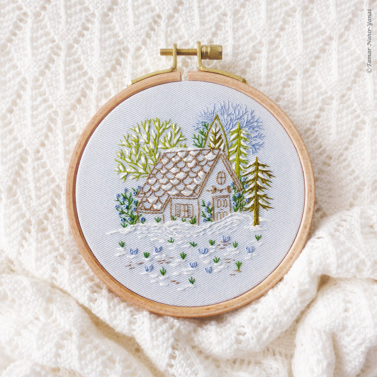 Snowy Cabin Mini Hoop Hand Embroidery Kit