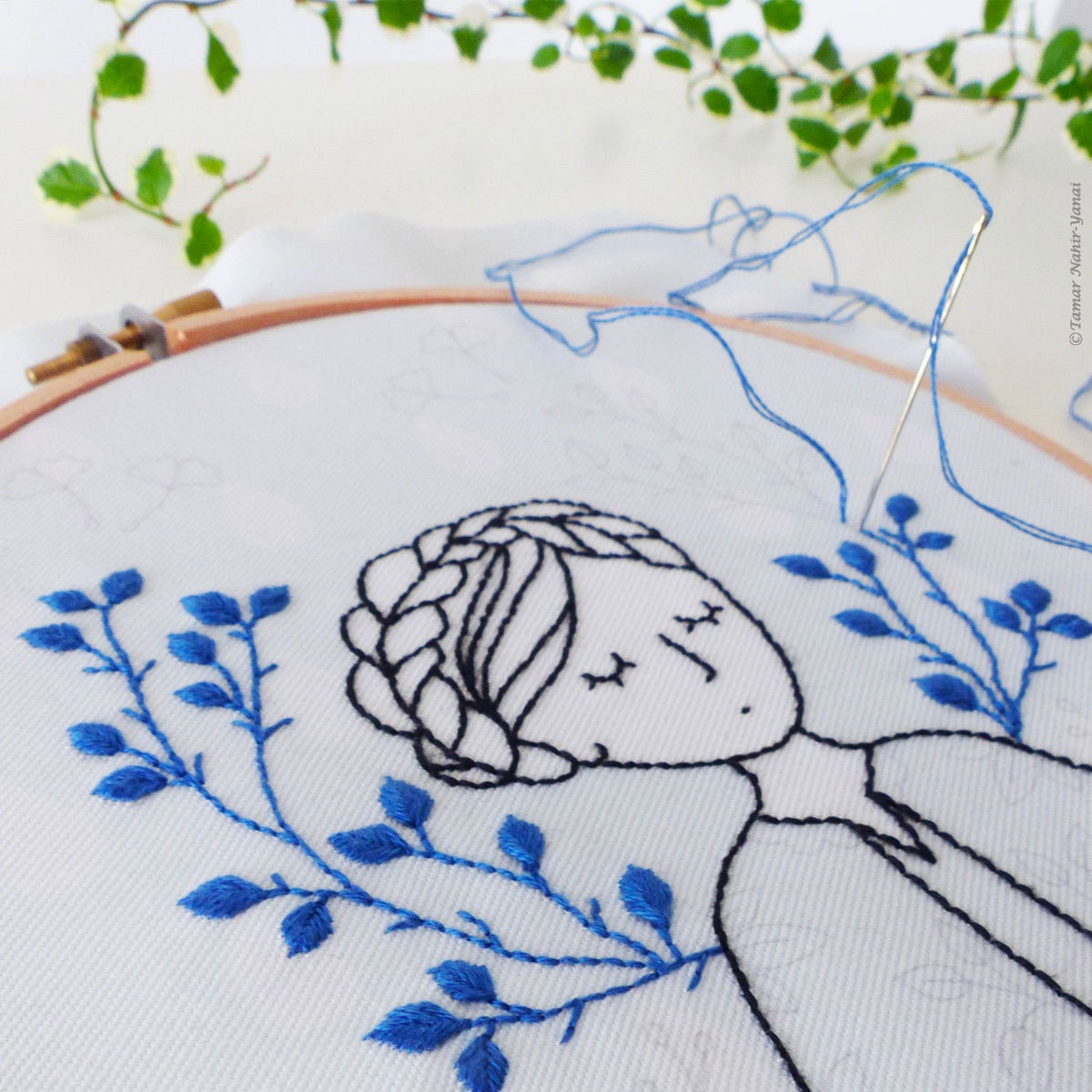 Dreamy Lady Hand Embroidery Kit
