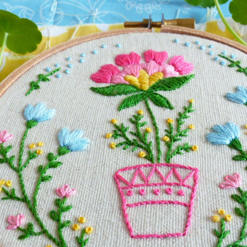 Flowerpot Mini Hoop Hand Embroidery Kit