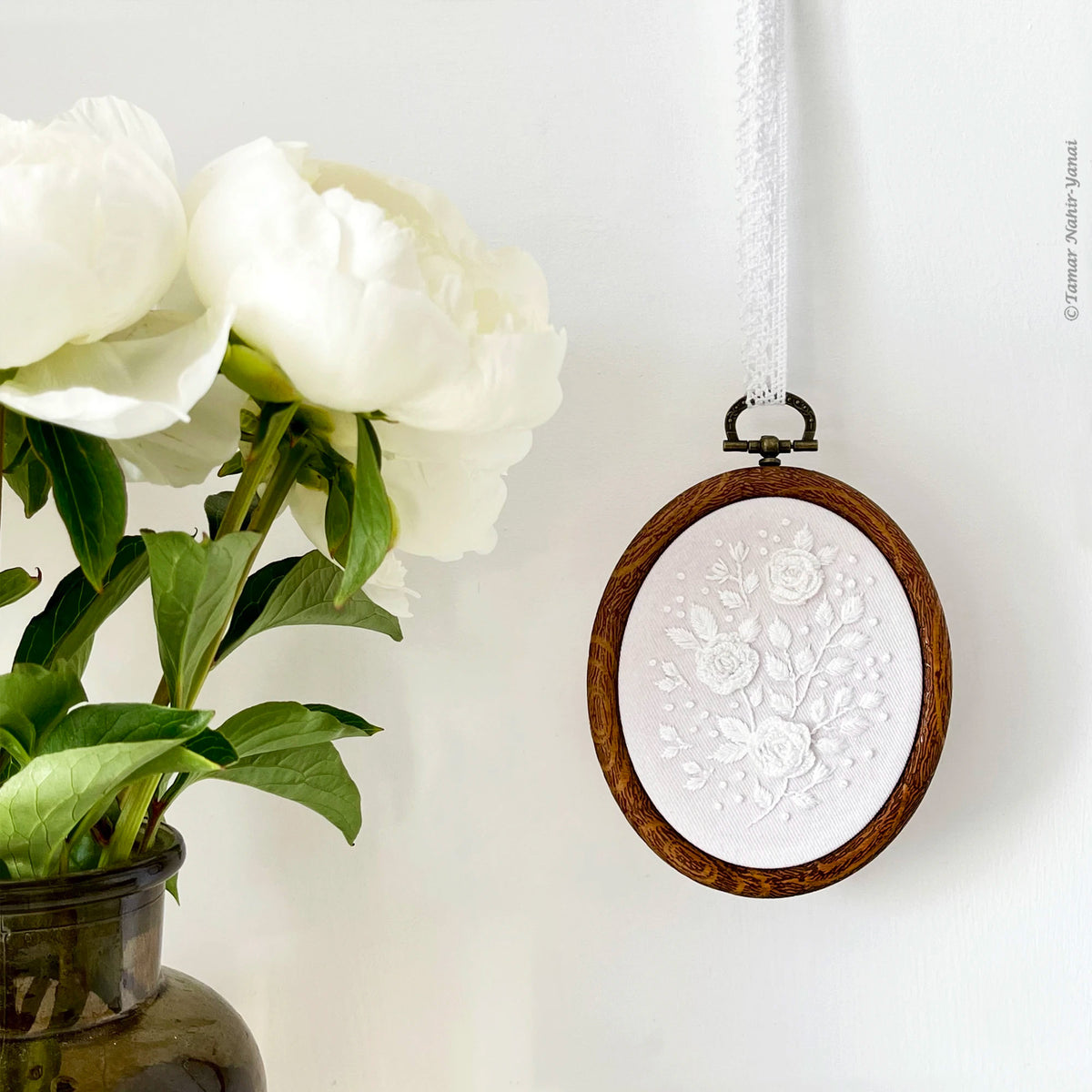 White Roses Hand Embroidery Kit