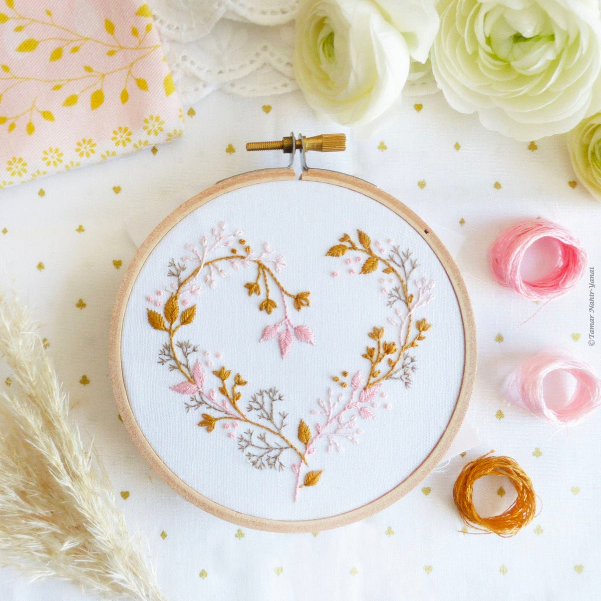 Wildflowers Heart Mini Hoop Hand Embroidery Kit