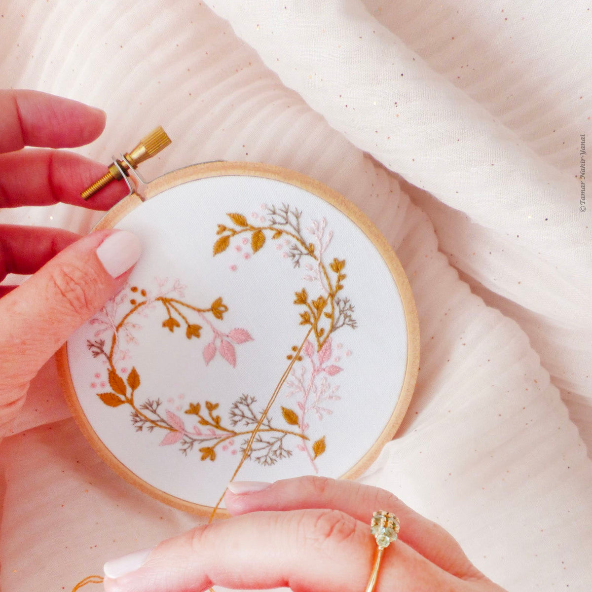 Wildflowers Heart Mini Hoop Hand Embroidery Kit