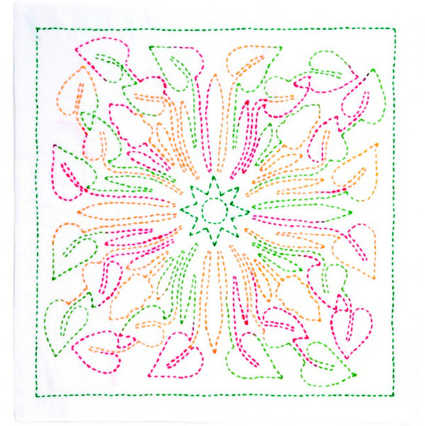 Hitomezashi sashiko kit 34 x 34 cm, daisy pattern in pink green